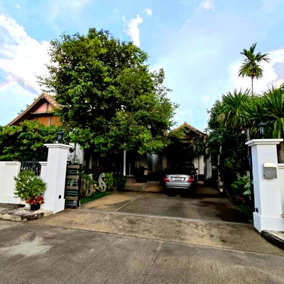 บ้านเดี่ยว พรีเมี่ยม เอาท์เล็ท เชียงใหม่ : ขายบ้านในโครงการหรูแสนสราญ หางดง-เชียงใหม่ สไตล์ล้านนา 2 ห้องนอน 3 ห้องน้ำ T.0946511456