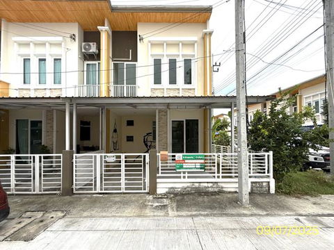 ทาวน์เฮ้าส์ สำหรับขาย โกลเด้น ทาวน์ ชัยพฤกษ์-วงแหวน ไทรน้อย ไทรน้อย นนทบุรี