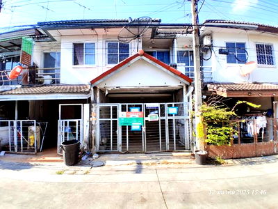 Townhouses for sale Big C Foodplace Sukhaphiban 5 : TOWN_HOUSE for sale  Tha Rang Bang Khen Bangkok