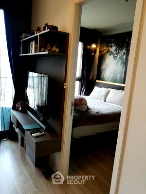 Condos for sale MRT Huai Khwang : 1-BR Condo at Quinn Condo Ratchada 17 near MRT Sutthisan (ID 1594305)