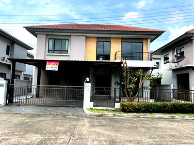 Houses for sale : Life Bangkok Boulevard Ramintra 65