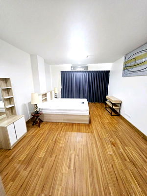 คอนโดให้เช่า : ให้เช่า The Wellington Condominium (เดอะ เวลลิงตัน คอนโดมิเนียม) ราคาเช่า 18,000 บาท/ หรือ ขาย 3.7 ลบ. ขนาด 81 ตร.ม. ชั้น 5 วิวเมือง