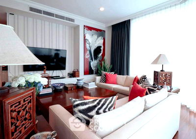 ขายคอนโด : คอนโด 3-ห้องนอน ที่ รอย์ช ไพรเวท เรสซิเดนซ์ส ใกล้ MRT สุขุมวิท (ID 2097328)