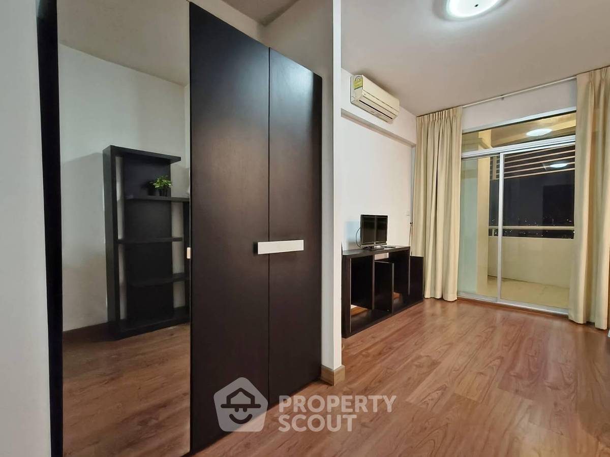 รูป คอนโด สตูดิโอ ที่ เดอะ เซสท์ ลาดพร้าว คอนโดมิเนียม ใกล้ MRT ลาดพร้าว (ID 2051729) - รูปที่ 2/8