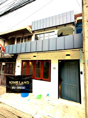 เช่าทาวน์โฮม สถานีรถไฟฟ้าดอนเมือง : #ให้เช่าทาวน์เฮาส์ 2 ชั้น ติดถนนใหญ่ รีโนเวทใหม่ เหมาะทั้งอยู่อาศัยเอง หรือเปิดกิจการ เช่น ร้านกาแฟ ร้านอาหาร