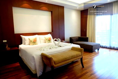 Condos for rent : Royal Resident Park | Luxury Living in the Heart of the City #2025100112169