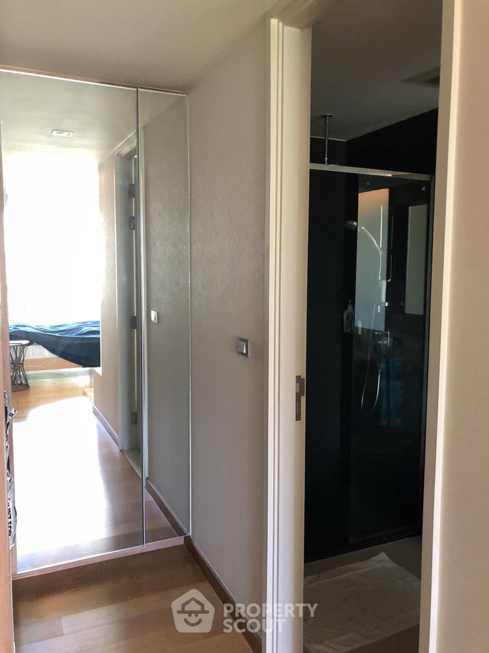 picture Great Value 2-BR Condo At Via 31 Near MRT Sukhumvit (ID 390081) - 7/18