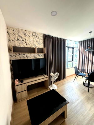 Condos for rent Queen Savang Vadhana Memorial Hospital : Please add me on Line only // 💞 Indeed Urban, 9 km, Building B, 4th floor, pool view