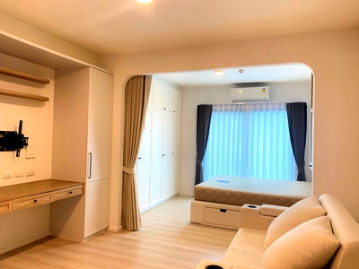 Condos for rent : For  rent   A space mega  🔴🔴