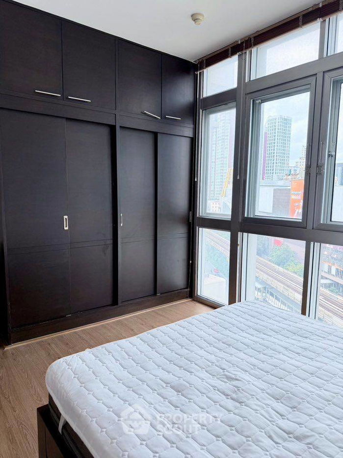 picture 3-BR Condo at Nusasiri Grand Condominium near BTS Ekkamai (ID 2325049) - 12/30