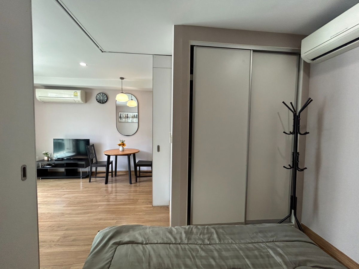 รูป พร้อมอยู่ ให้เช่าคอนโด เดอะ นิมมานา เชียงใหม่ วิวสระว่ายน้ำ โทร: 098-9690236 (แจน) - รูปที่ 4/20