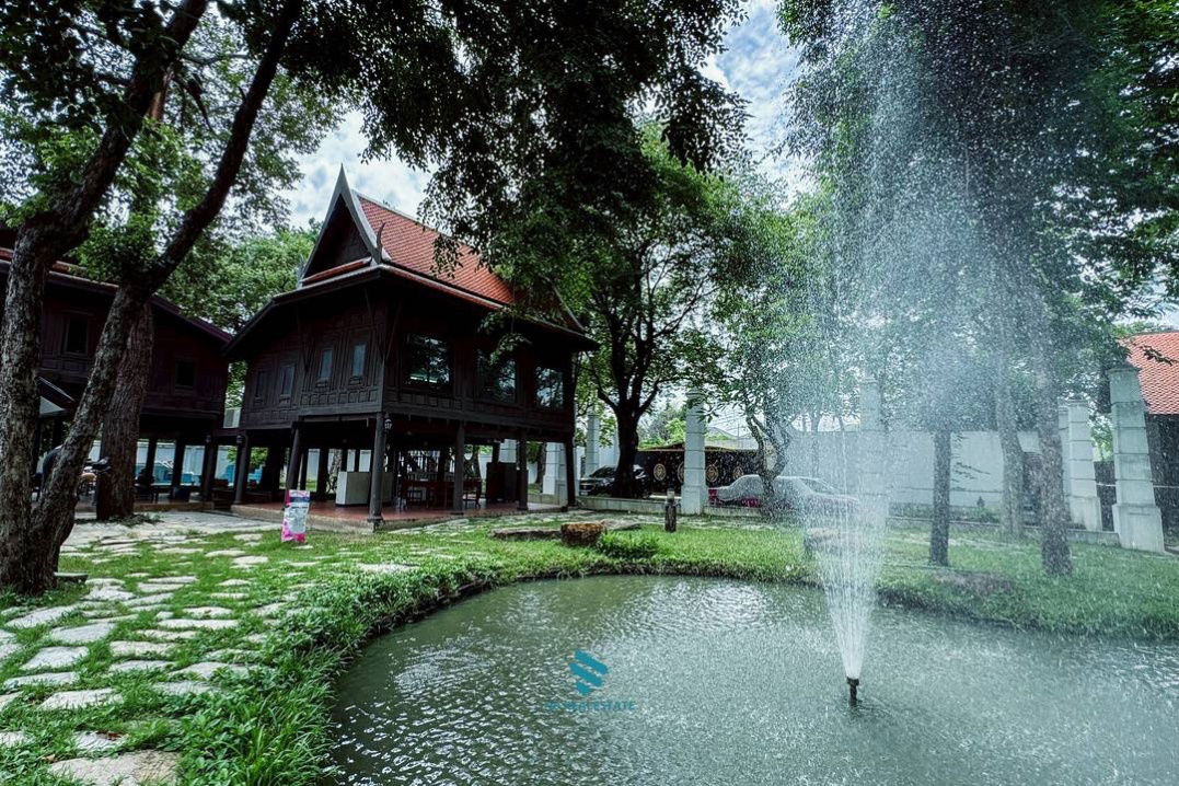 รูป ขายที่ดิน+บ้านเรือนไทย 2 ไร่กว่า ปากเกร็ด ,เมืองทอง ใกล้ทางด่วน  - รูปที่ 2/18