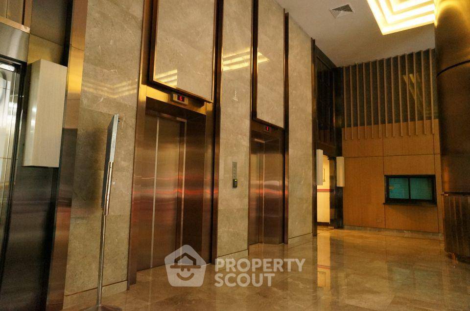 picture 2-BR 135 Sqm Baan Suanpetch Condominium Near BTS Phrom Phong (ID 715847) - 18/25