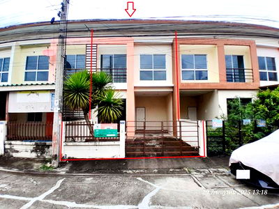 ทาวน์โฮม เขตหนองจอก : ทาวน์เฮ้าส์ สำหรับขาย เพ็ญศิริ 4 โคกแฝด เขตหนองจอก กรุงเทพมหานคร