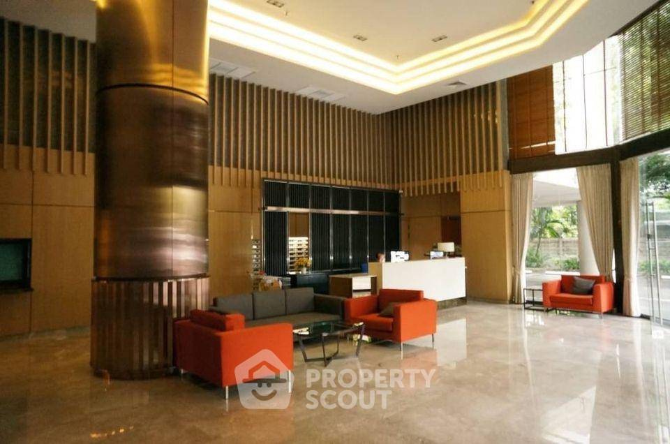 picture 2-BR 135 Sqm Baan Suanpetch Condominium Near BTS Phrom Phong (ID 715847) - 17/25