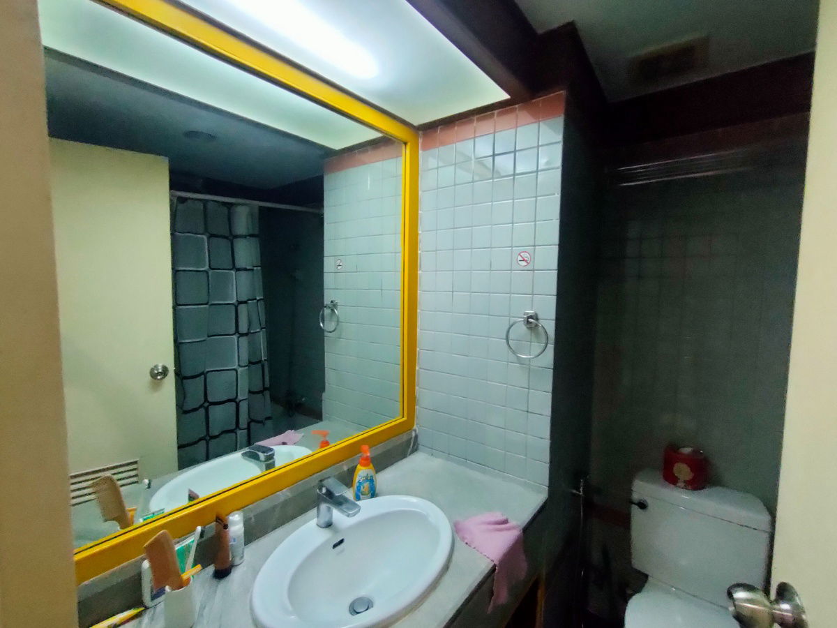 picture Juladit River Mansion – Riverside Condo with Chao Phraya River View - 13/33