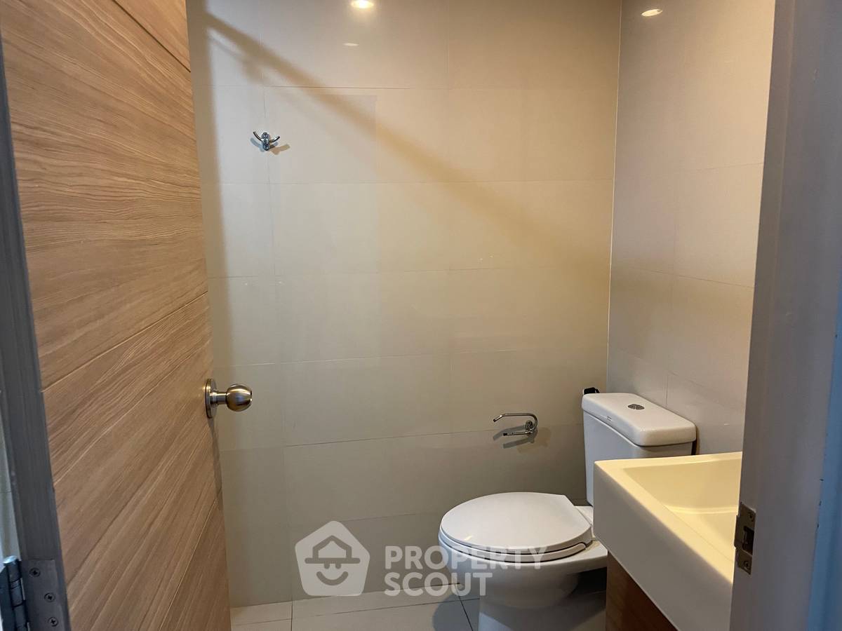 รูป ใกล้ BTS วงเวียนใหญ่ 100 เมตร คอนโด 1 ห้องนอน Hive Taksin (ID 2331826) - รูปที่ 8/9