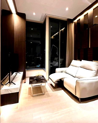 Condos for rent : The Esse Asoke. 1bed 37sqm. Line id: @pfagent