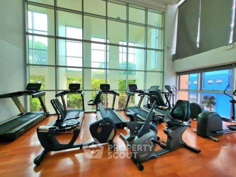 คอนโด 1-ห้องนอน ที่ วิลล่า สาทร ใกล้ BTS กรุงธนบุรี (ID 2069549)