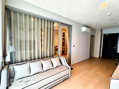 Condos for rent Bang Saen : The Symphony Condo Bang Phra for rent, beautiful room, fully furnished, move in ready