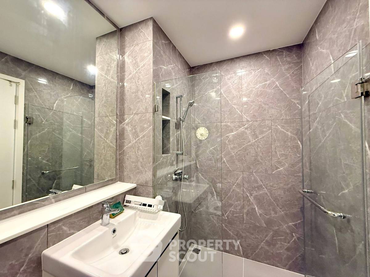 picture Great Value 2-BR At Mazarine Ratchayothin Near BTS Ratchayothin (ID 2333002) - 11/12