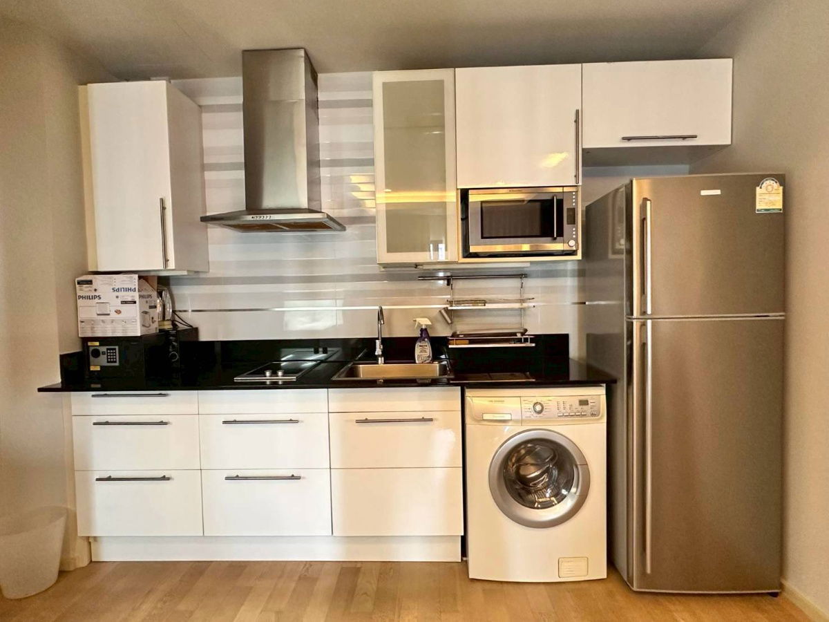 รูป ให้เช่าคอนโด Noble refine 1 ห้องนอน 1 ห้องน้ำ ตบแต่งสวยพร้อมอยู่ - รูปที่ 4/8