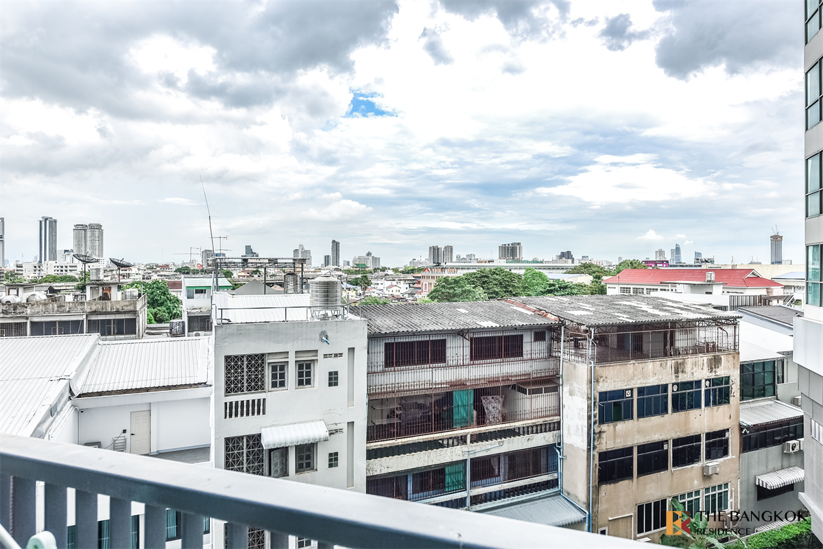 picture RHYTHM Sathorn Start your comfort here near BTS Saphan Taksin - 1/9