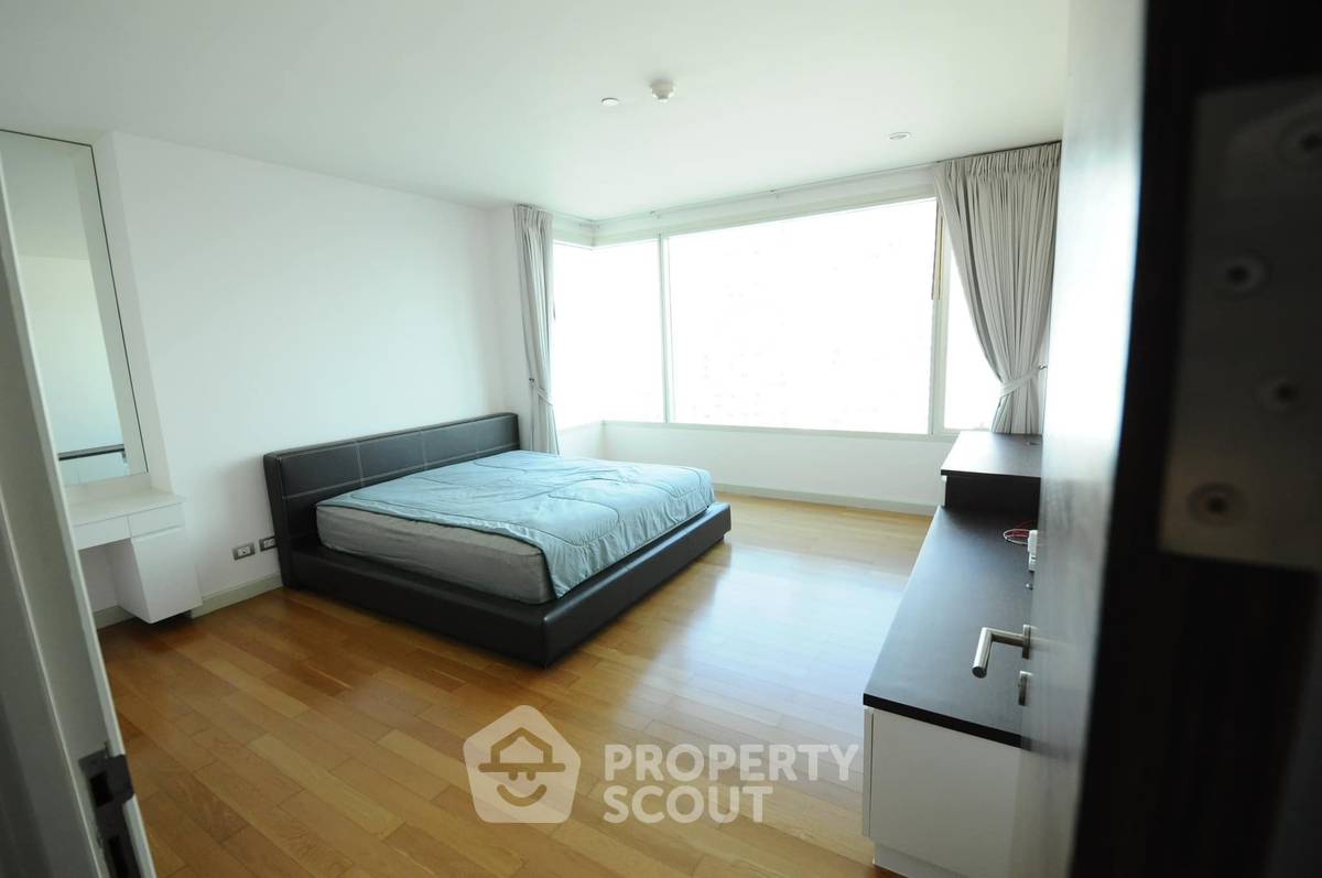 รูป คอนโด 3-ห้องนอน ที่ วอเตอร์มาร์ค เจ้าพระยาริเวอร์ ใกล้ BTS กรุงธนบุรี (ID 1590060) - รูปที่ 4/4