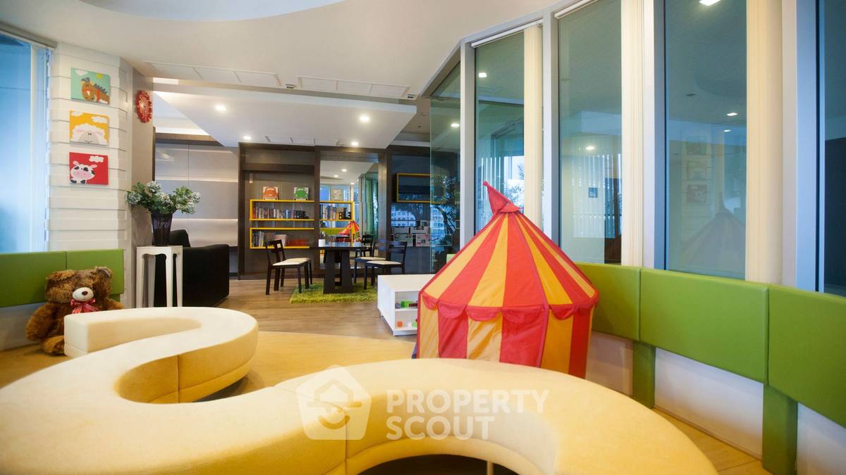 รูป คอนโด 2-ห้องนอน ที่ สกาย วอล์ค เรสซิเดนซ์ ใกล้ BTS พระโขนง (ID 2332226) - รูปที่ 2/6