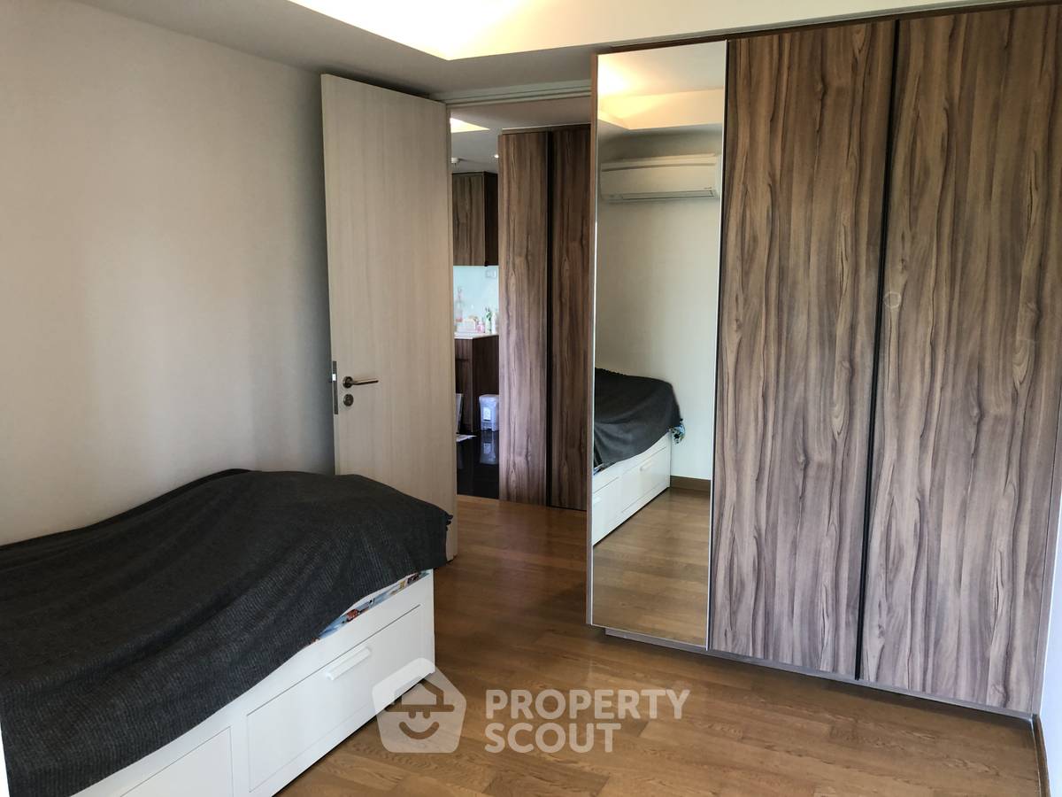 picture Great Value 2-BR Condo At Via 31 Near MRT Sukhumvit (ID 390081) - 2/18