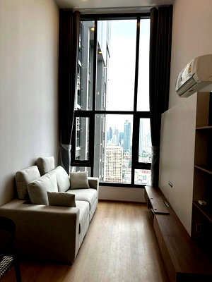 Condos for rent : ST293 FOR RENT | Life Asoke-Rama 4 Condo | High-Floor Duplex with 4.2M Ceiling | 4 Min Walk to MRT Queen Sirikit