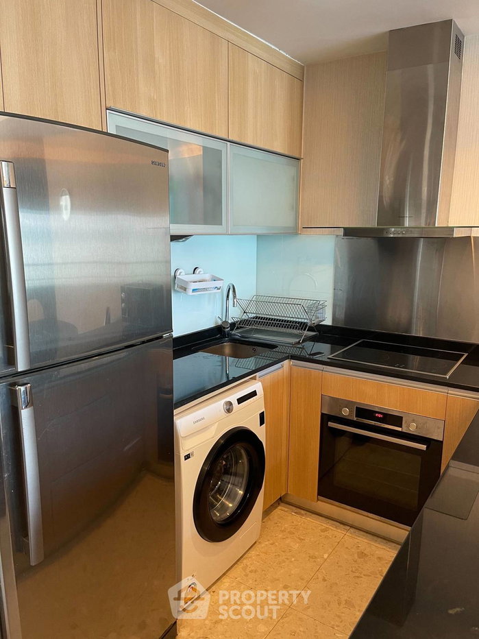 picture 16th-Floor 2-BR At Sathorn Gardens Near MRT Silom (ID 1284912) - 4/7