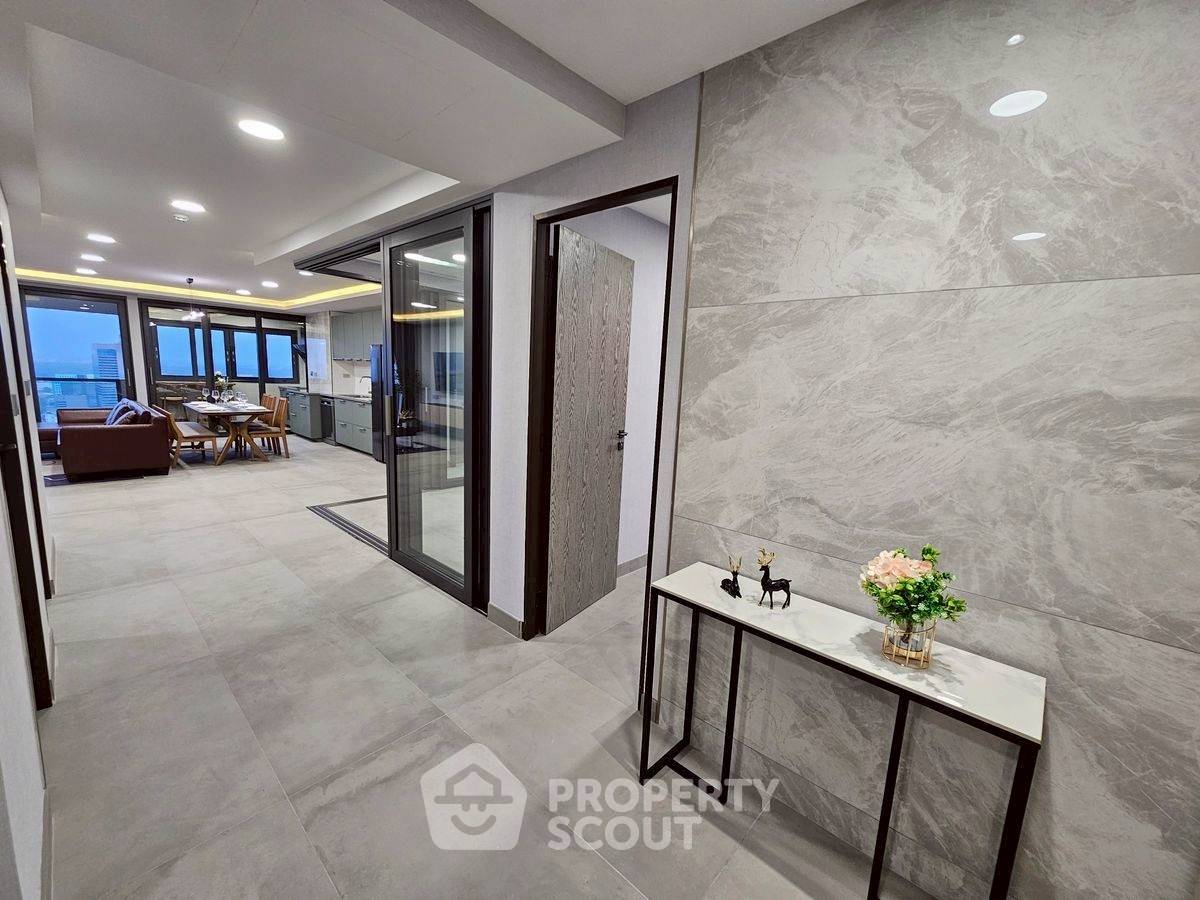 รูป คอนโด 3-ห้องนอน ที่ เดอะวอเตอร์ฟอร์ด ไดมอน ทาวเวอร์ สุขุมวิท ใกล้ BTS พร้อมพงษ์ (ID 2090287) - รูปที่ 11/16