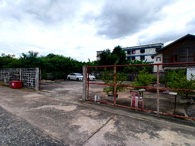 ที่ดิน ถนนรามคำแหง : ขายที่ดิน 200  ตารางวา ซอย รามคำแหง 135 ทำเลดี มีศักยภาพ ใกล้สถานีรถไฟฟ้าสายสีส้ม สถานีสัมมากร