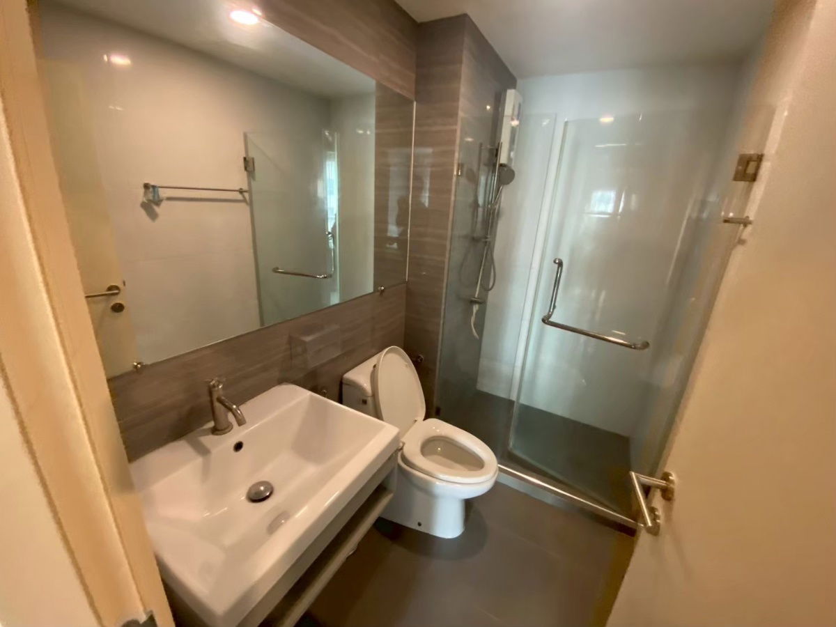 picture Can't be late 🔥🔥🔥 For rent, Knightsbridge Phahon Yothin Interchange, beautiful room exactly as shown in the picture. Fully furnished + has  - 6/6