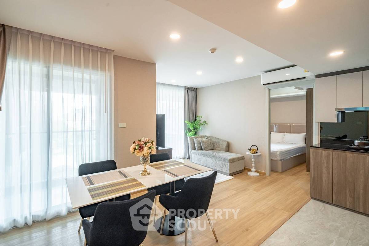 รูป คอนโด 2-ห้องนอน ที่ ลอยด์ ศูนย์วิจัย-ทองหล่อ ใน บางกะปิ (ID 1826874) - รูปที่ 2/19