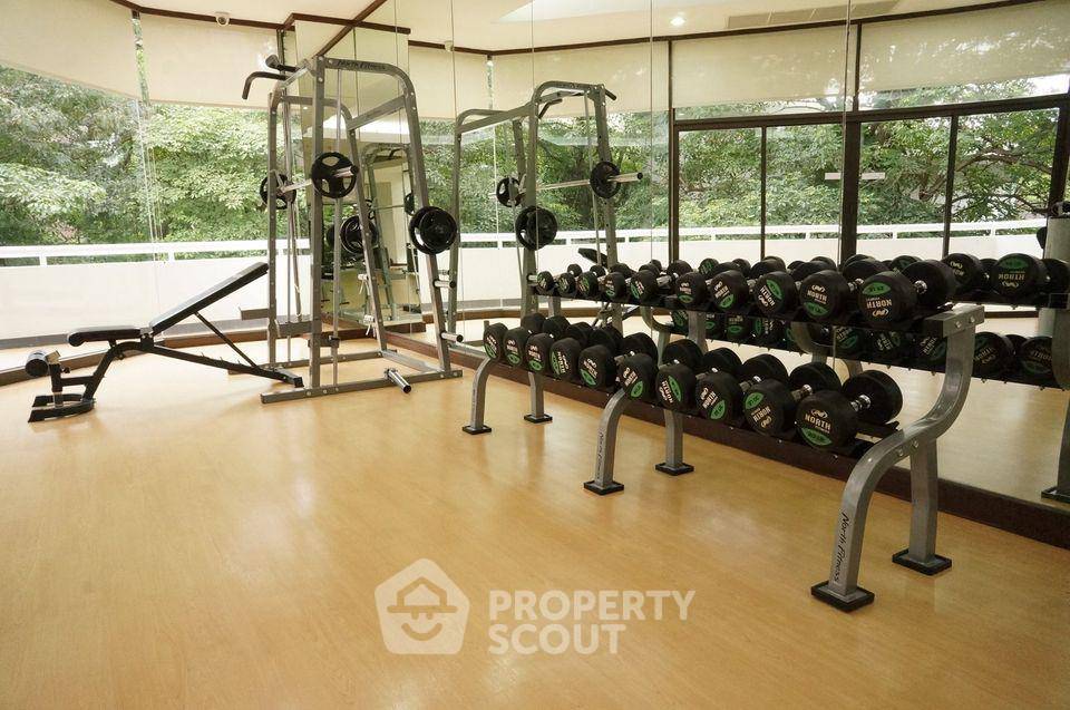 picture 2-BR 135 Sqm Baan Suanpetch Condominium Near BTS Phrom Phong (ID 715847) - 19/25