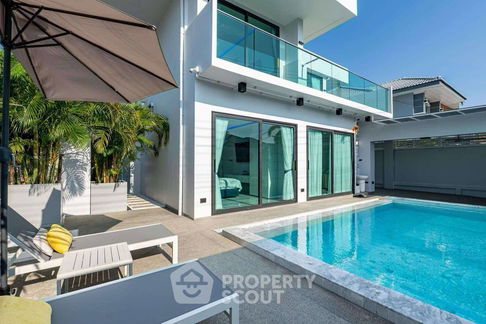 5-BR Villa at View Point Pool Villa Pattaya close to Pattaya (ID 2108496)