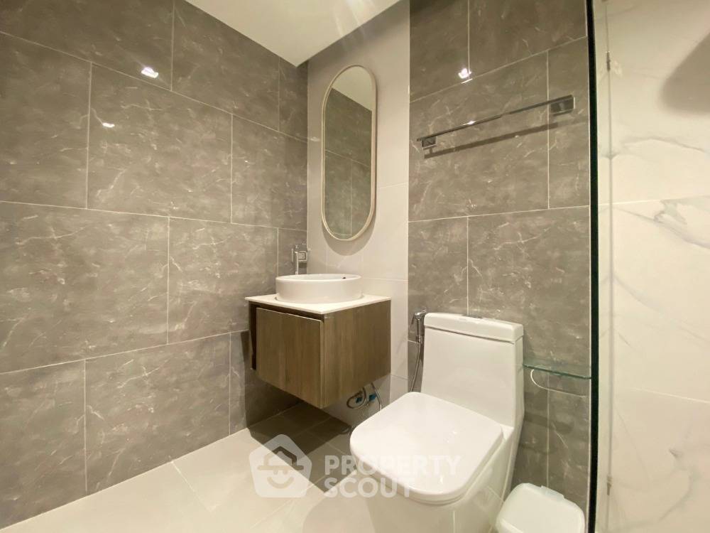 picture 1-BR Condo at Lloyd Soonvijai-Thonglor in Bang Kapi (ID 1844359) - 9/10