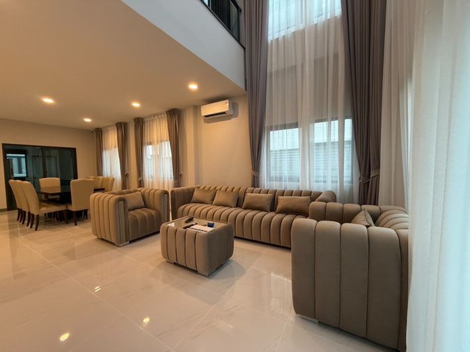 ให้เช่าบ้านเดี่ยว 4 ห้องนอน 70 ตร.ม. 313 ตร.ว. เขตบางนา