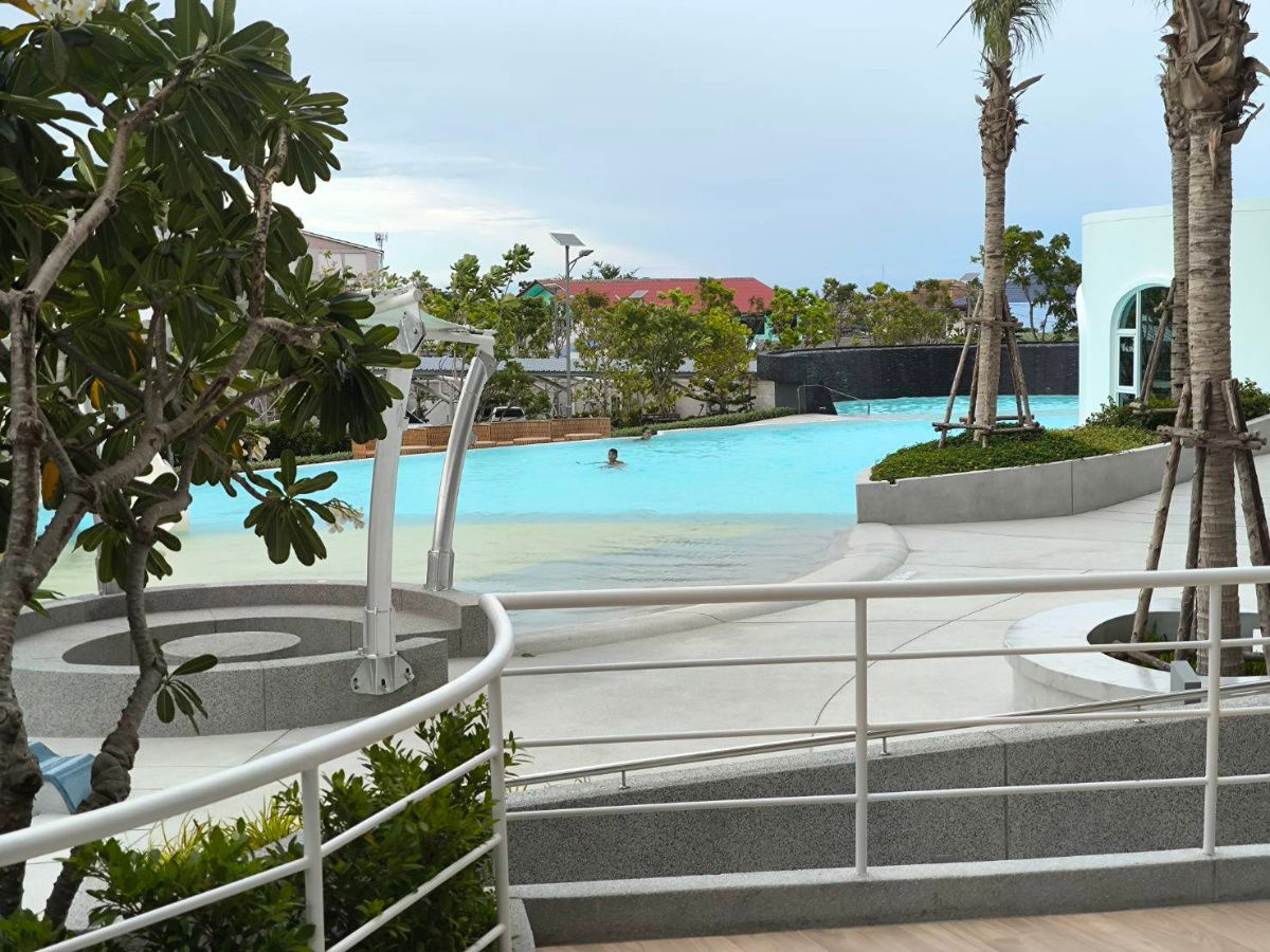 picture Condo for Sale [Down Payment] : Supalai Blue Whale Hua Hin - 2 bedrooms, 5th floor, fully furnished. Condo with sea + mountain + swimming pool views. - 30/46