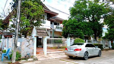 Houses for sale Phutthamonthon Sai 4 Road  : For sale: corner house, Preecha Village, 2 floors, land area 90 square wah