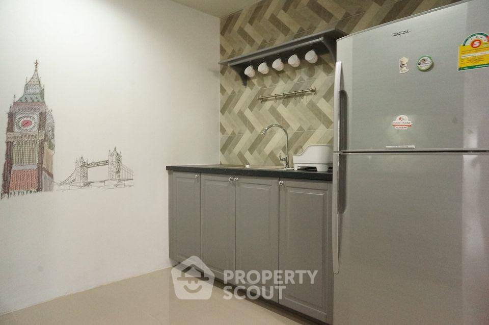 picture 2-BR 135 Sqm Baan Suanpetch Condominium Near BTS Phrom Phong (ID 715847) - 12/25