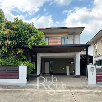 🚩Sudthanapirom, Navanakorn: Large 2-story detached house with spacious land. Furnished and equipped with appliances.