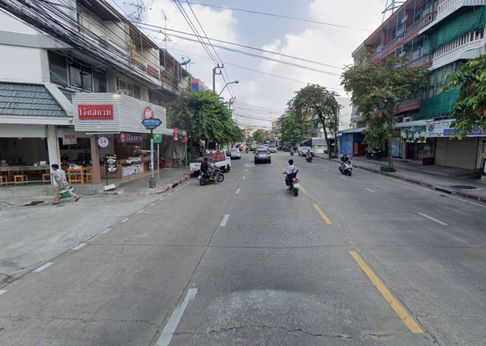 ขายที่ดินพร้อมสิ่งปลูกสร้าง โซนลาดพร้าววังหิน เดินทางสะดวกใกล้รถไฟฟ้าสายสีเหลือง