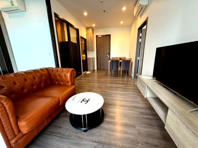 คอนโดให้เช่า :  For Rent: Whizdom Essence Condominium ( BTS Punnawithi )(RT-01) 