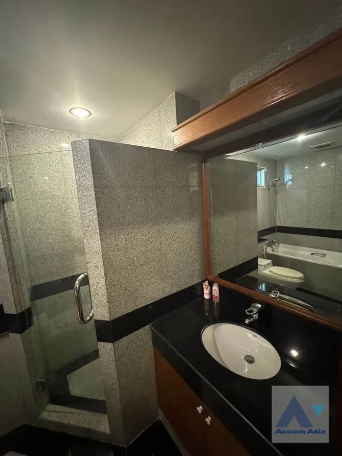 picture 🔼🔽 AccomA 📩 Pet friendly 2 BR Condominium @Grand Langsuan (20801) - 9/12