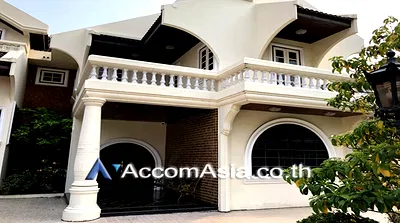 Houses for rent Srisavarindhira Thai Red Cross Institute of Nursing : 🔼🔽 AccomA 📩 Tropical-style private house in peaceful Sathorn neighborhood (AA20482)