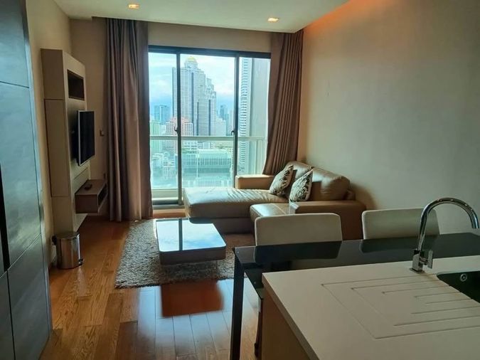 RS2109 For Rent – The Address Sathorn 12 | High Floor | City View | Close to BTS St. Louis