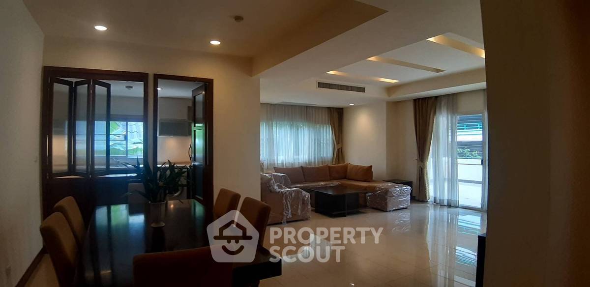 รูป คอนโด 3-ห้องนอน ที่ สาทร เรสซิเด้นซ์ คอนโดมิเนียม ใกล้ BTS สุรศักดิ์ (ID 785385) - รูปที่ 1/7